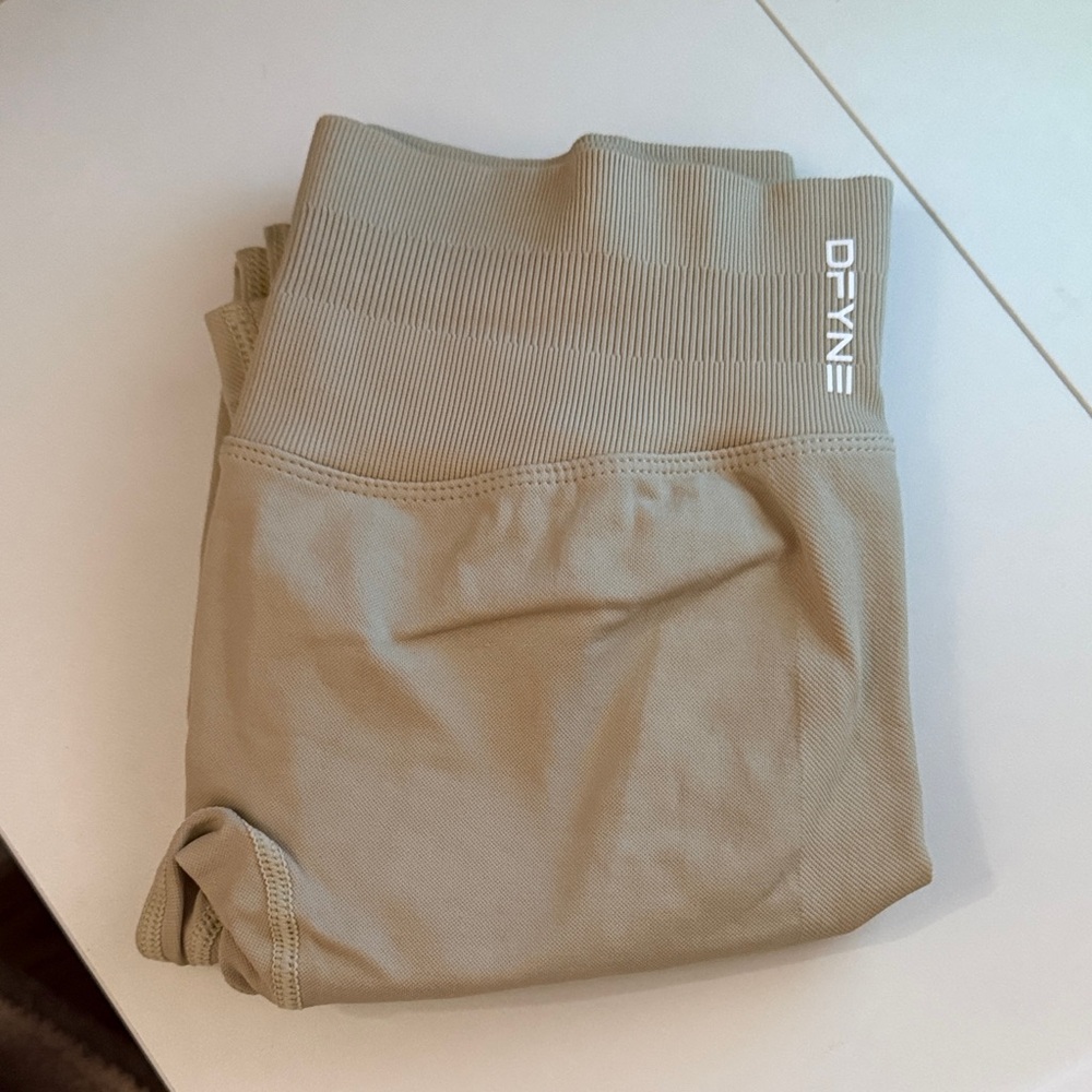 DFYNE Women's Tan Leggings